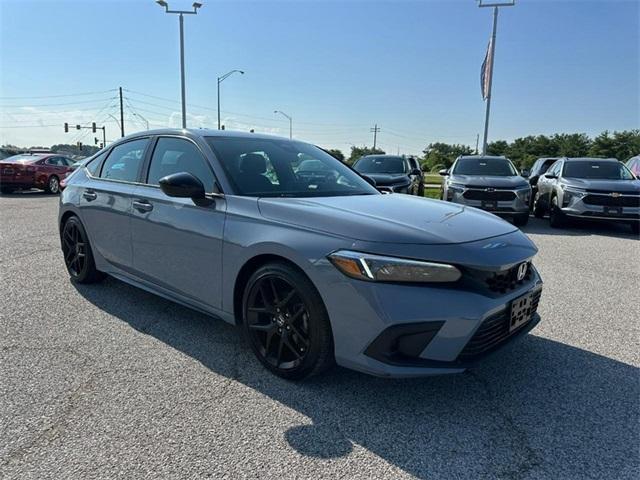 Photo of 2022 Gray Honda Civic