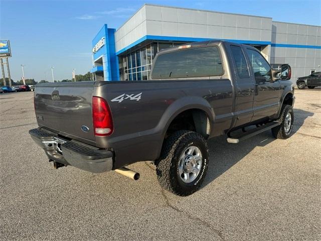 Photo of 2003 Gray Ford F-250