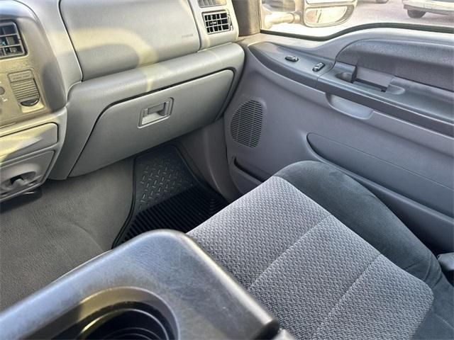 Photo of 2003 Gray Ford F-250