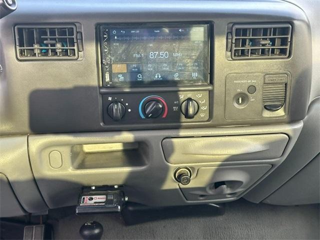 Photo of 2003 Gray Ford F-250