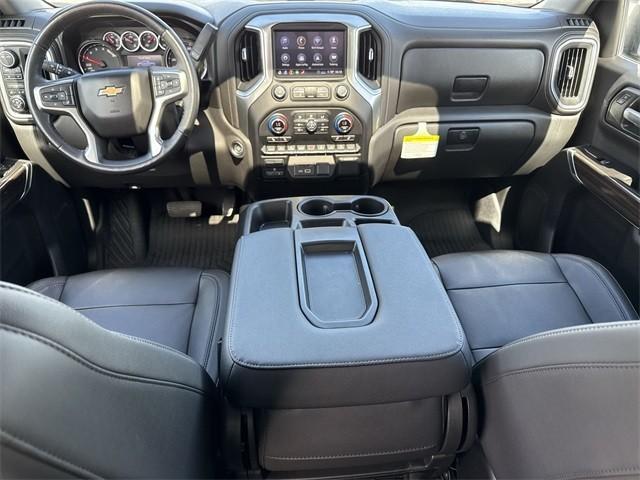 Photo of 2020 Black Chevrolet Silverado 1500