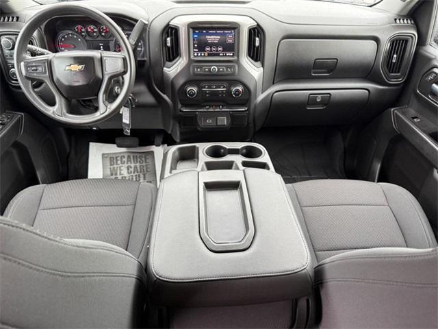 Photo of 2020 Black Chevrolet Silverado 1500
