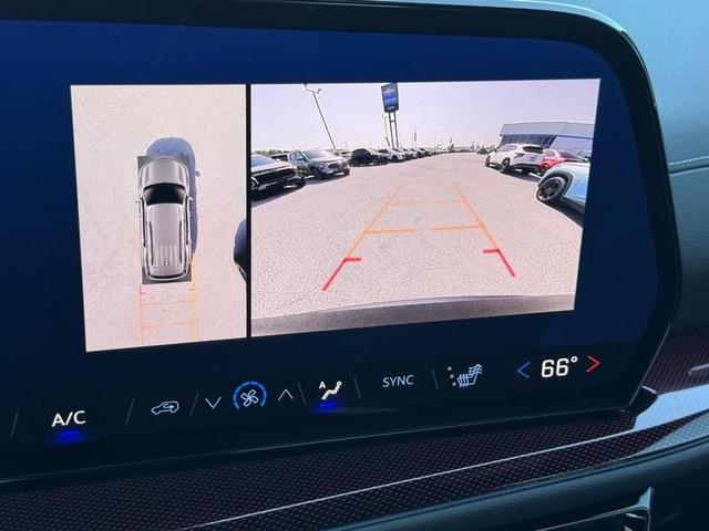 Photo of 2025 Mosaic Black Metallic Chevrolet Traverse