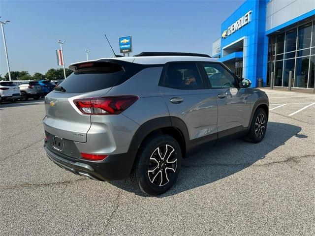 Photo of 2023 Sterling Gray Metallic Chevrolet Trailblazer