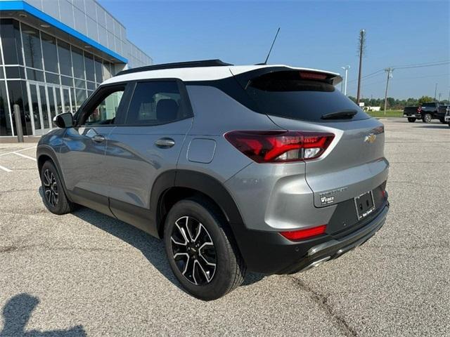 Photo of 2023 Sterling Gray Metallic Chevrolet Trailblazer