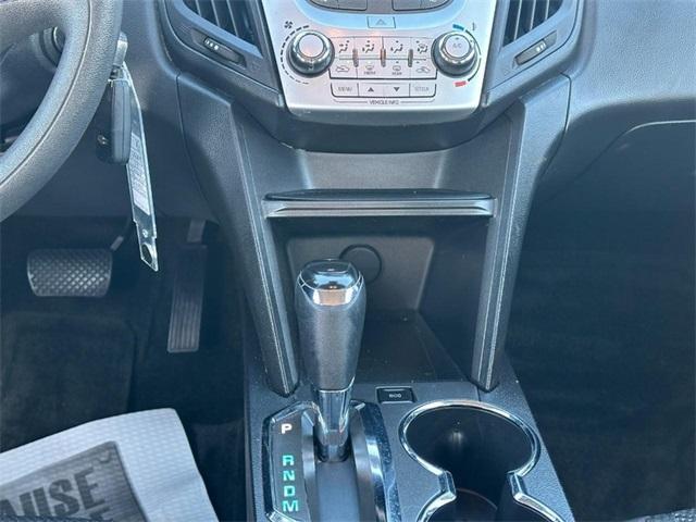 Photo of 2017 Silver Ice Metallic Chevrolet Equinox