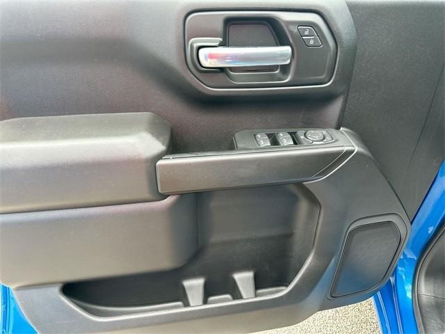 Photo of 2023 Glacier Blue Metallic Chevrolet Silverado 1500