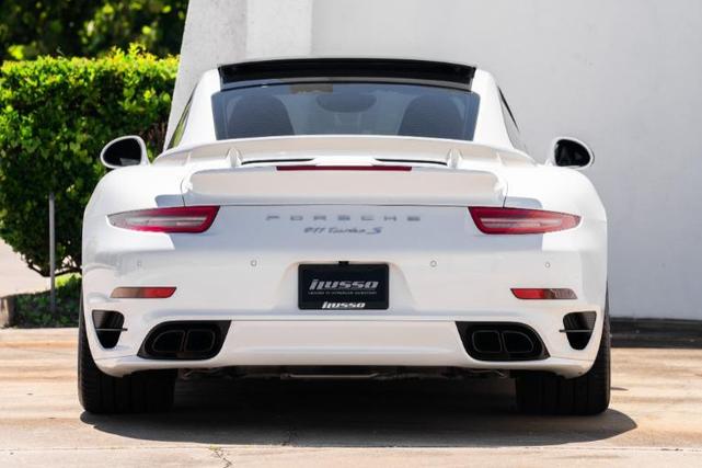 Photo of 2016 White Porsche 911