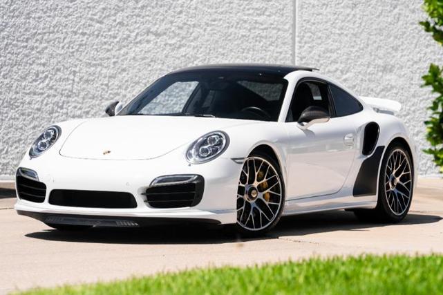 Photo of 2016 White Porsche 911