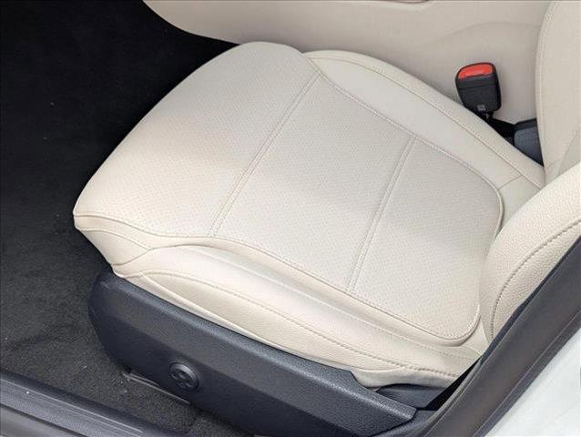 Photo of 2025 Polar White Mercedes-Benz C-Class
