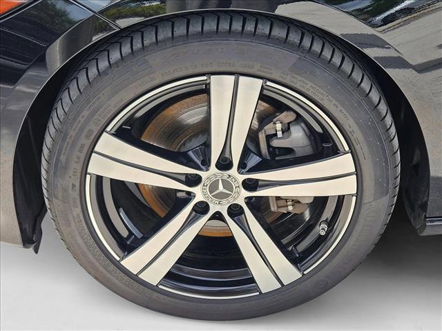 Photo of 2022 Black [Black] Mercedes-Benz C-Class
