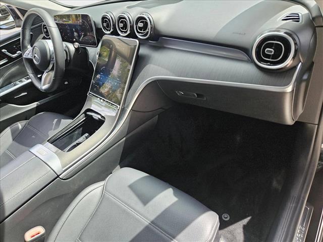 Photo of 2022 Black [Black] Mercedes-Benz C-Class