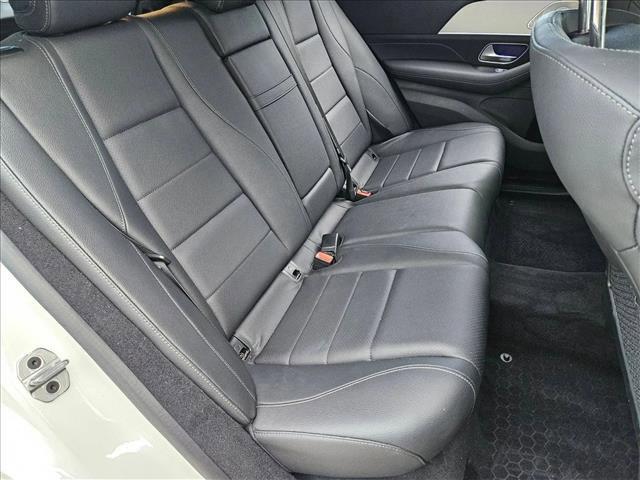 Photo of 2024 Polar White Mercedes-Benz GLE 350