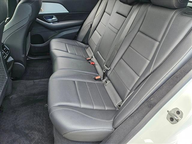 Photo of 2024 Polar White Mercedes-Benz GLE 350