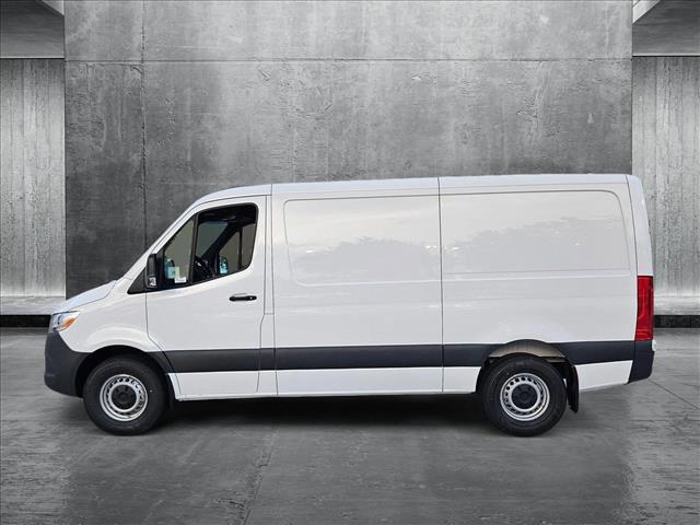 Photo of 2025 Arctic White Mercedes-Benz Sprinter 2500