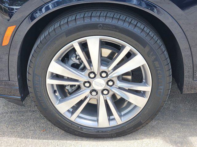 Photo of 2021 Dark Moon Blue Metallic Cadillac XT6