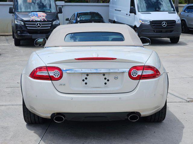 Photo of 2010 Porcelain Jaguar XK