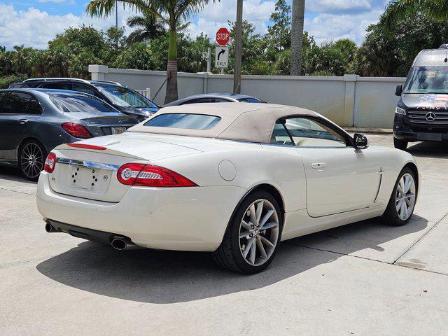 Photo of 2010 Porcelain Jaguar XK