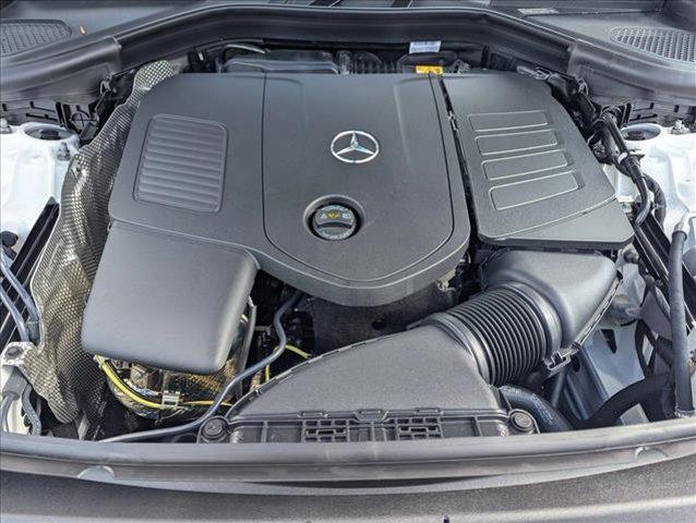 Photo of 2025 Polar White Mercedes-Benz GLC 300