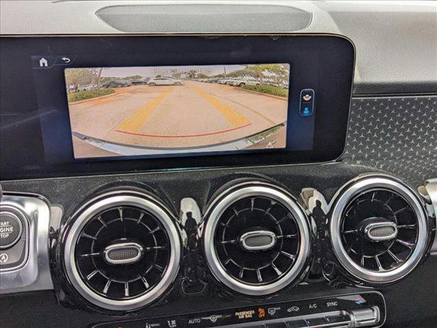 Photo of 2025 Night Black Mercedes-Benz GLB 250