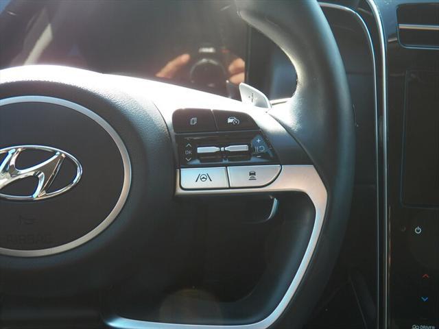 Photo of 2022 Shimmering Silver Hyundai TUCSON Hybrid