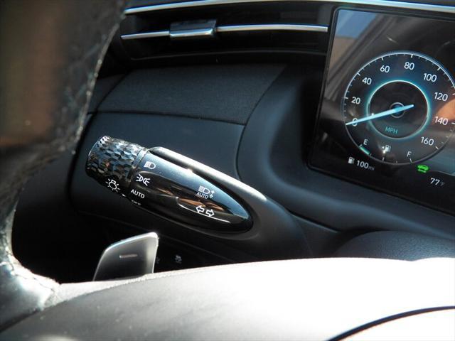 Photo of 2022 Shimmering Silver Hyundai TUCSON Hybrid
