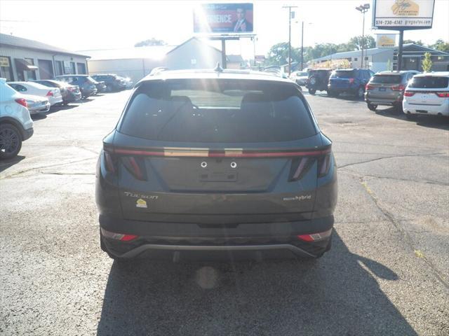 Photo of 2022 Shimmering Silver Hyundai TUCSON Hybrid