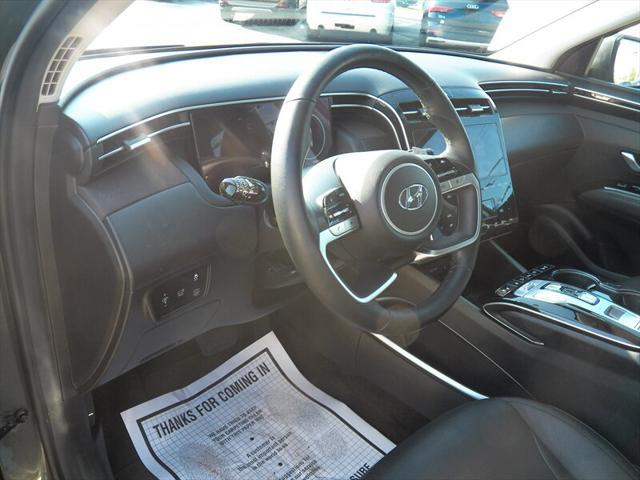 Photo of 2022 Shimmering Silver Hyundai TUCSON Hybrid