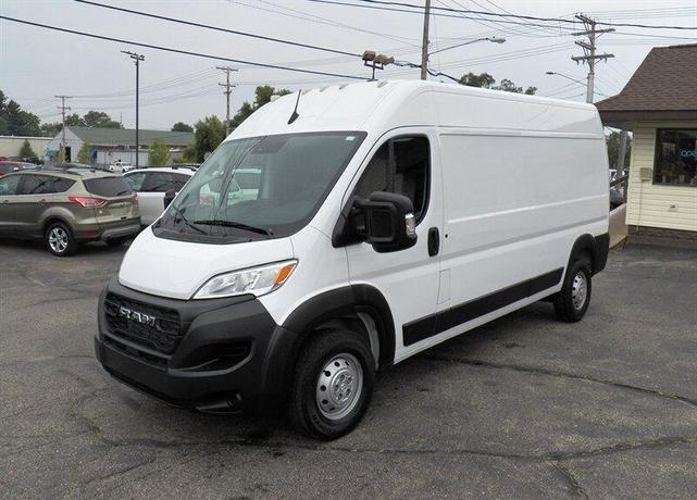 Photo of 2023 Bright White Clearcoat RAM ProMaster 2500