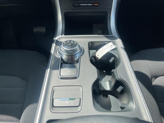 Photo of 2024 Agate Black Metallic Ford Edge
