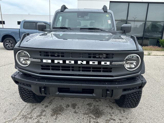Photo of 2024 Carbonized Gray Metallic Ford Bronco