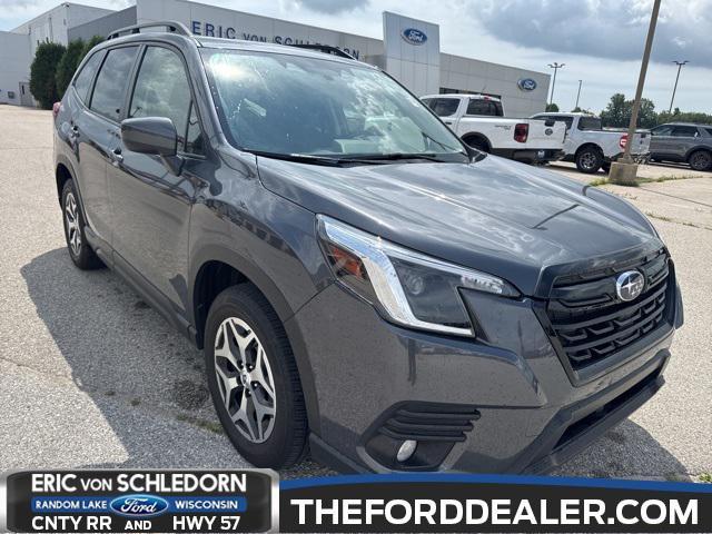 Photo of 2023 Magnetite Gray Metallic Subaru Forester