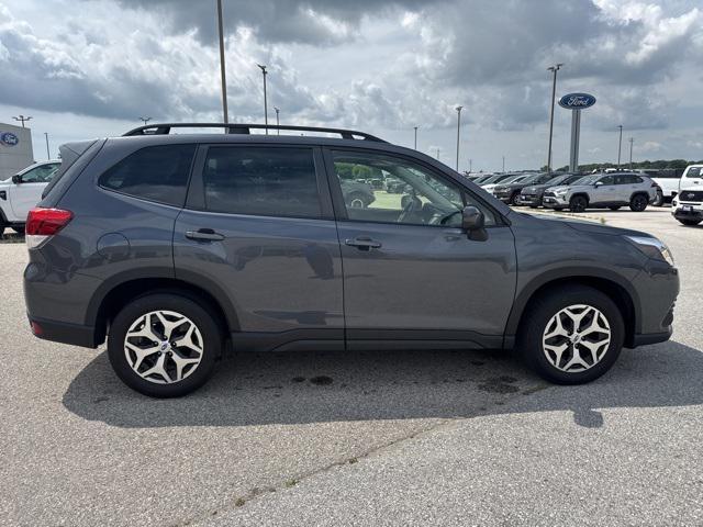 Photo of 2023 Magnetite Gray Metallic Subaru Forester