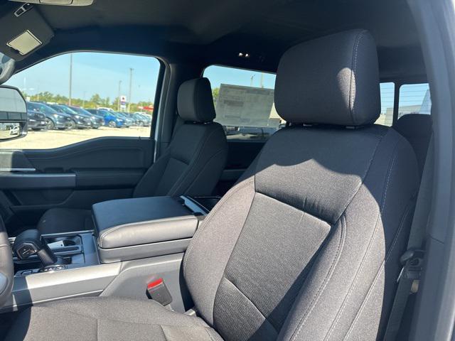 Photo of 2025 White Ford F-150
