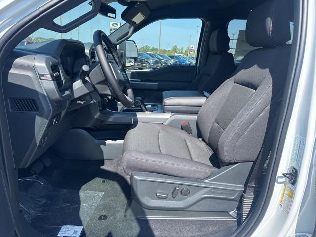 Photo of 2025 White Ford F-150