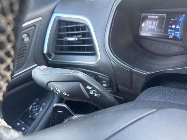 Photo of 2022 Blue Metallic Ford Edge