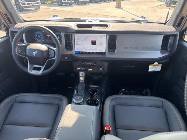 Photo of 2025 Azure Gray Metallic Tri-Coat Ford Bronco