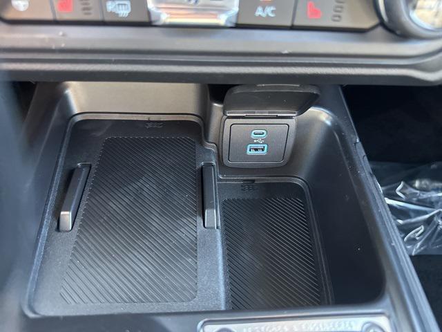 Photo of 2025 Azure Gray Metallic Tri-Coat Ford Bronco