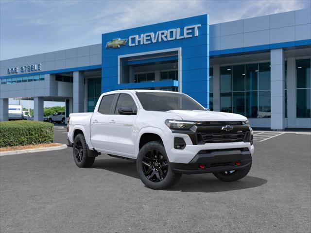 Photo of 2025 White Chevrolet Colorado