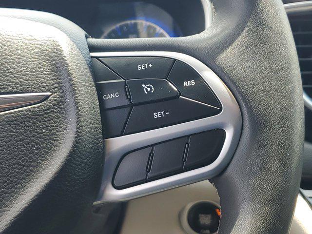 Photo of 2022 Bright White Clearcoat Chrysler Voyager