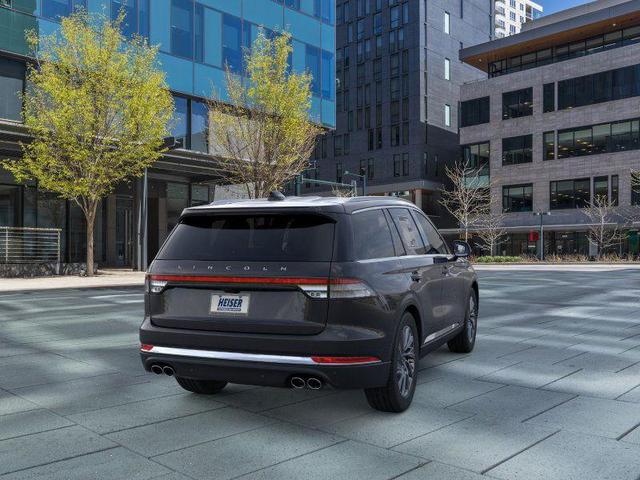 Photo of 2025 INFINITE BLACK MET CC Lincoln Aviator