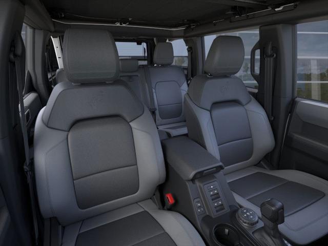 Photo of 2024 Oxford White Ford Bronco