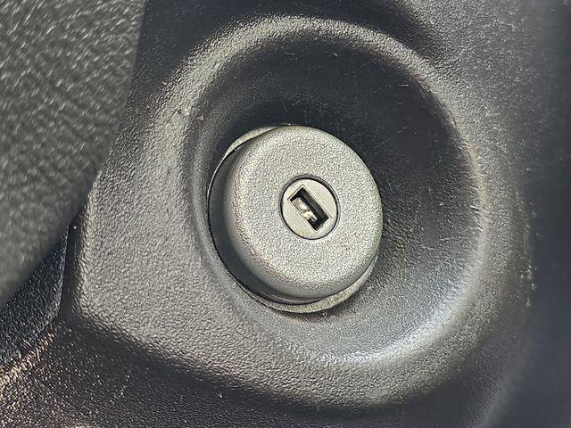 Photo of 2018 OXFORD WHITE Ford Transit-350