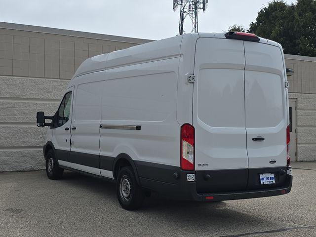 Photo of 2018 OXFORD WHITE Ford Transit-350