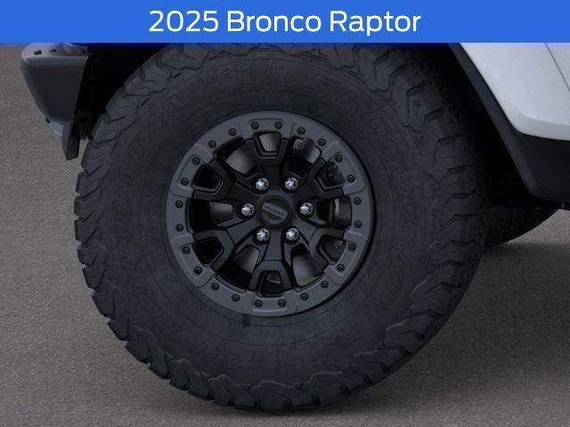 Photo of 2025 Oxford White Ford Bronco
