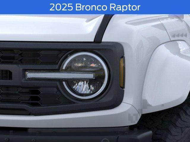 Photo of 2025 Oxford White Ford Bronco