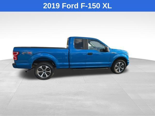 Photo of 2019 Blue Ford F-150