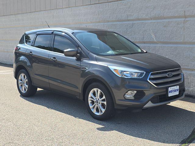 Photo of 2017 Magnetic Ford Escape