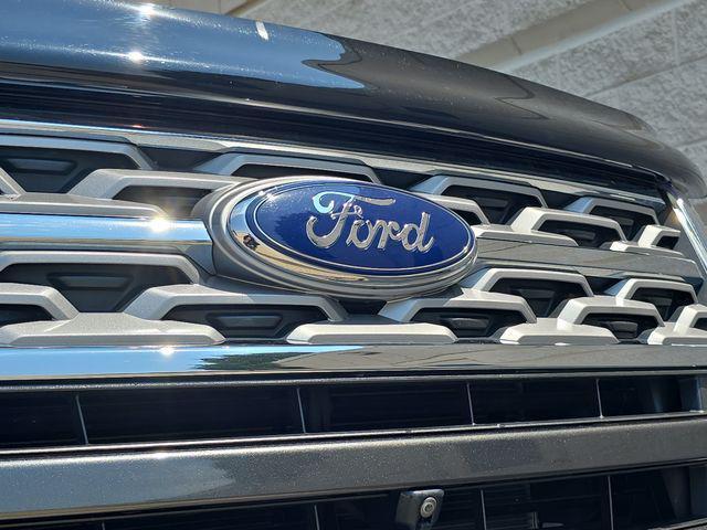 Photo of 2018 Magnetic Ford Explorer