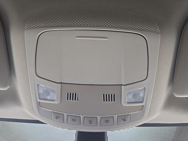 Photo of 2022 Forged Green Metallic Ford Edge